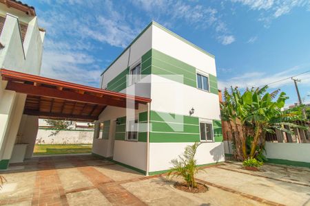 Casa para alugar com 110m², 2 quartos e 2 vagasFachada
