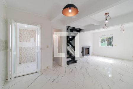 Casa para alugar com 110m², 2 quartos e 2 vagasCozinha