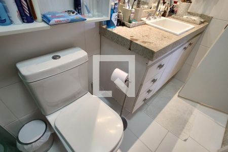 Apartamento à venda com 85m², 2 quartos e 1 vagaBanheiro da Suíte 1