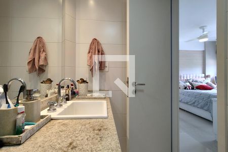 Apartamento à venda com 85m², 2 quartos e 1 vagaBanheiro da Suíte 1