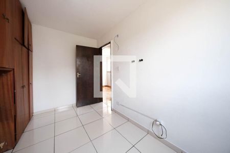 Quarto 2 de apartamento para alugar com 2 quartos, 55m² em Vila Sílvia, São Paulo