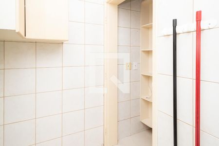 Apartamento à venda com 69m², 3 quartos e 1 vagaÁrea de Serviço