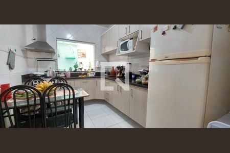 Cozinha de casa de condomínio à venda com 2 quartos, 106m² em Vila Alzira, Santo André