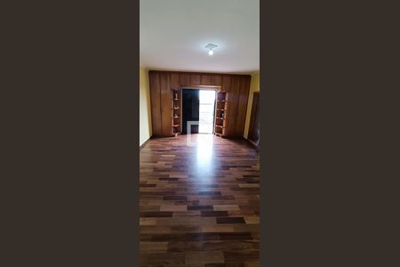 Casa à venda com 490m², 5 quartos e 6 vagas Casa à venda com 490m², 5 quartos e 6 vagasSuíte 1