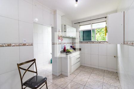 Cozinha de apartamento para alugar com 3 quartos, 72m² em Vista Alegre, Rio de Janeiro
