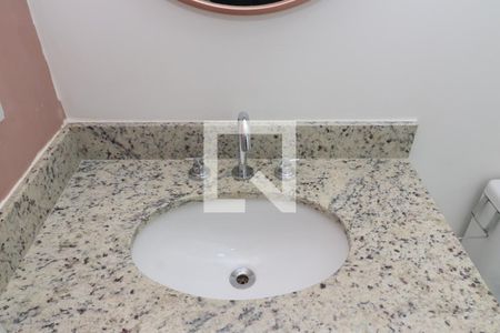 Apartamento à venda com 66m², 2 quartos e 1 vagaBanheiro Social