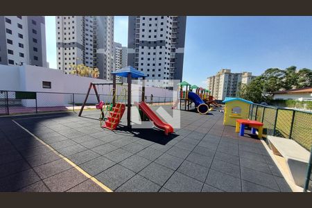 Apartamento para alugar com 74m², 3 quartos e 1 vagaÁrea comum - Playground