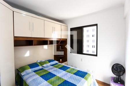 Apartamento para alugar com 74m², 3 quartos e 1 vagaquarto 2
