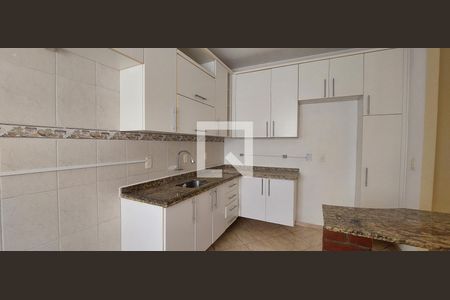 Apartamento para alugar com 72m², 2 quartos e 2 vagasCozinha
