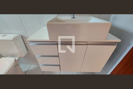 Apartamento para alugar com 72m², 2 quartos e 2 vagasBanheiro 1