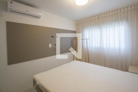 Suíte de apartamento para alugar com 2 quartos, 70m² em Vila Cordeiro, São Paulo