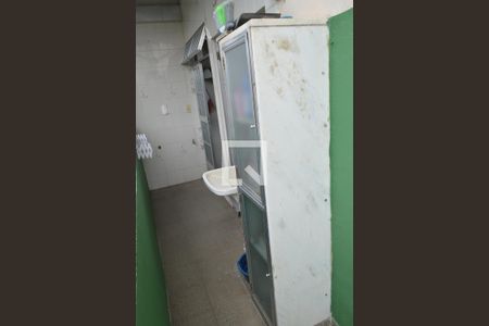 Apartamento à venda com 245m², 3 quartos e 2 vagas Apartamento à venda com 245m², 3 quartos e 2 vagasÁrea de Serviço