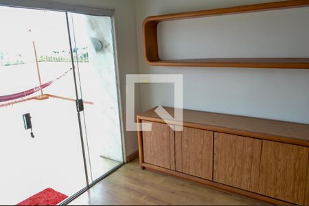 Apartamento à venda com 245m², 3 quartos e 2 vagas Apartamento à venda com 245m², 3 quartos e 2 vagasSala