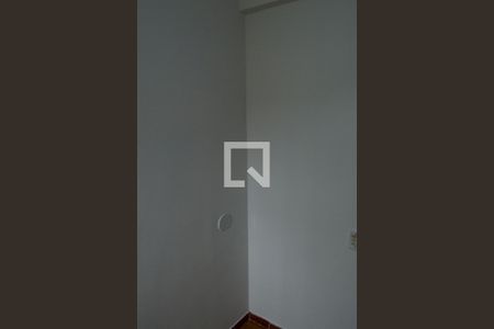 Apartamento à venda com 245m², 3 quartos e 2 vagas Apartamento à venda com 245m², 3 quartos e 2 vagasQuarto de Serviço