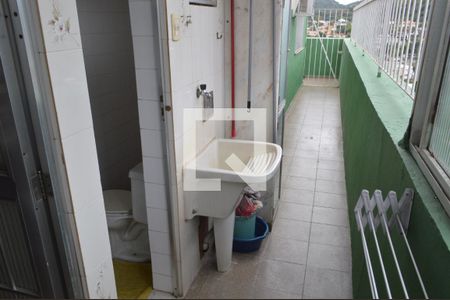 Apartamento à venda com 245m², 3 quartos e 2 vagas Apartamento à venda com 245m², 3 quartos e 2 vagasÁrea de Serviço