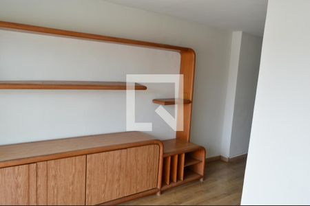 Apartamento à venda com 245m², 3 quartos e 2 vagas Apartamento à venda com 245m², 3 quartos e 2 vagasSala