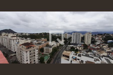 Apartamento à venda com 245m², 3 quartos e 2 vagas Apartamento à venda com 245m², 3 quartos e 2 vagasVista