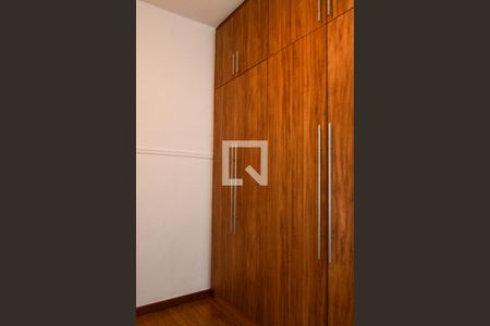 Apartamento à venda com 245m², 3 quartos e 2 vagas Apartamento à venda com 245m², 3 quartos e 2 vagasQuarto 2