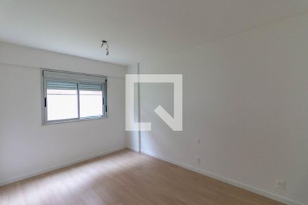 Apartamento à venda com 195m², 3 quartos e 2 vagas Apartamento à venda com 195m², 3 quartos e 2 vagasQuarto Suíte