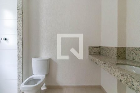 Apartamento à venda com 195m², 3 quartos e 2 vagas Apartamento à venda com 195m², 3 quartos e 2 vagasBanheiro da Suíte