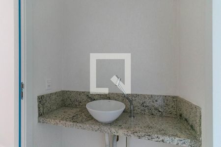 Apartamento à venda com 195m², 3 quartos e 2 vagas Apartamento à venda com 195m², 3 quartos e 2 vagasBanheiro dos Quartos 1 e 2