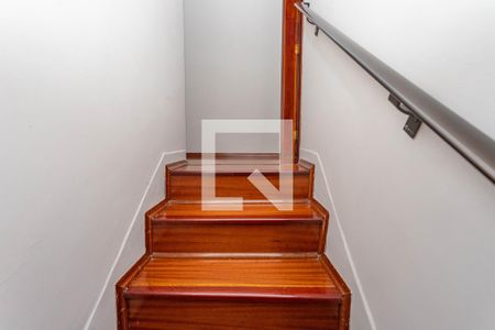 Escada de casa à venda com 2 quartos, 96m² em Centro, Diadema