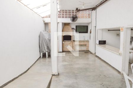 Apartamento à venda com 120m², 3 quartos e 2 vagas Apartamento à venda com 120m², 3 quartos e 2 vagasÁrea comum - Churrasqueira