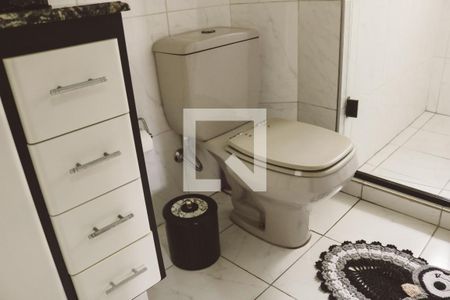 Apartamento à venda com 120m², 3 quartos e 2 vagas Apartamento à venda com 120m², 3 quartos e 2 vagasBanheiro