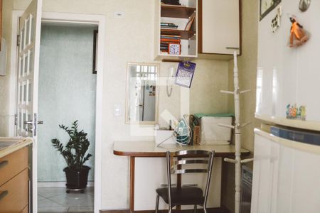 Apartamento à venda com 120m², 3 quartos e 2 vagas Apartamento à venda com 120m², 3 quartos e 2 vagasEscritório