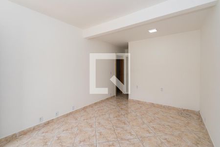 Sala de casa de condomínio para alugar com 2 quartos, 140m² em Penha, Rio de Janeiro