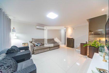 Sala de casa à venda com 3 quartos, 240m² em Vila Scarpelli, Santo André