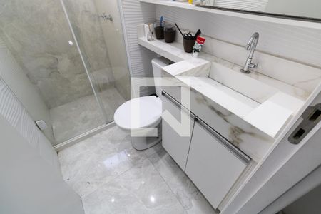 Banheiro de apartamento para alugar com 2 quartos, 43m² em Campo Grande, Rio de Janeiro