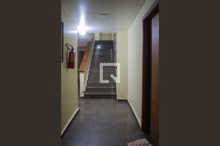 Apartamento à venda com 90m², 3 quartos e sem vagaEscada