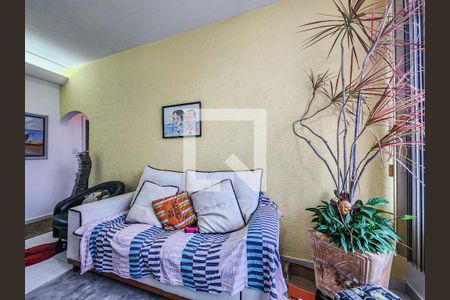Sala de apartamento para alugar com 2 quartos, 52m² em Pitangueiras, Guarujá