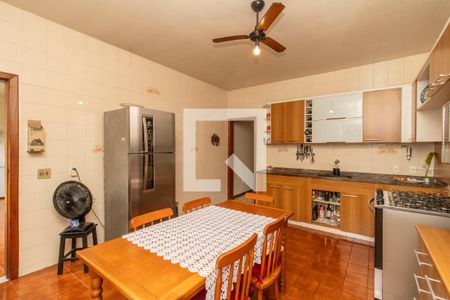 Apartamento à venda com 176m², 3 quartos e 2 vagasCozinha