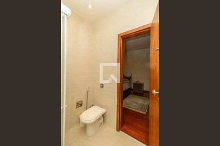 Apartamento à venda com 176m², 3 quartos e 2 vagasBanheiro da Suíte