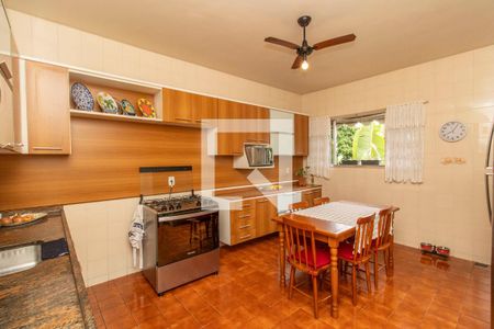 Apartamento à venda com 176m², 3 quartos e 2 vagasCozinha