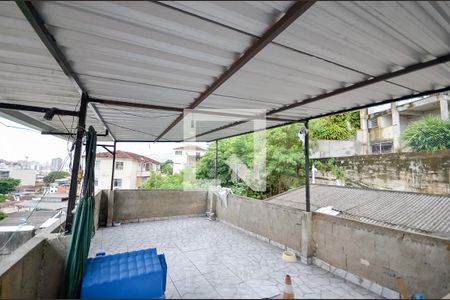 Casa à venda com 156m², 2 quartos e sem vaga Casa à venda com 156m², 2 quartos e sem vagaTerraço