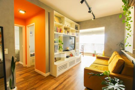 Sala de apartamento à venda com 2 quartos, 69m² em Chácara Seis de Outubro, São Paulo
