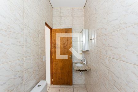 Casa para alugar com 70m², 2 quartos e sem vaga Casa para alugar com 70m², 2 quartos e sem vagaBanheiro da Suíte