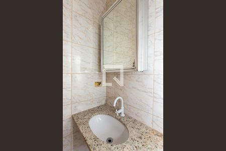 Casa para alugar com 70m², 2 quartos e sem vaga Casa para alugar com 70m², 2 quartos e sem vagaBanheiro da Suíte