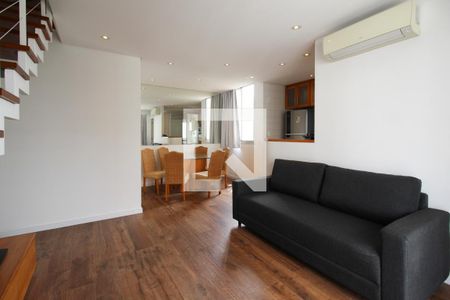 Apartamento à venda com 75m², 2 quartos e 2 vagas Apartamento à venda com 75m², 2 quartos e 2 vagasSala