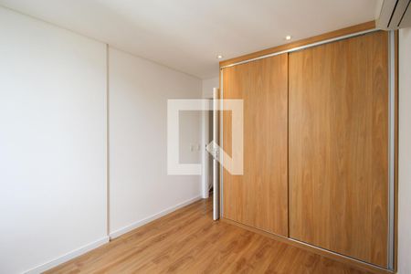 Apartamento à venda com 75m², 2 quartos e 2 vagas Apartamento à venda com 75m², 2 quartos e 2 vagasQuarto 2