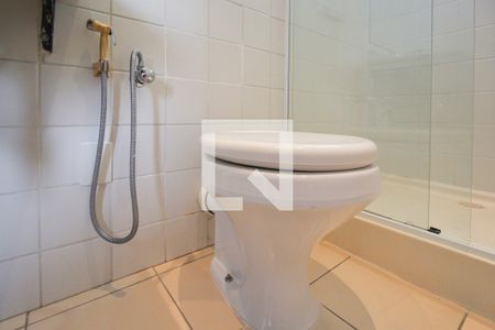 Apartamento à venda com 75m², 2 quartos e 2 vagas Apartamento à venda com 75m², 2 quartos e 2 vagasBanheiro Quarto 2