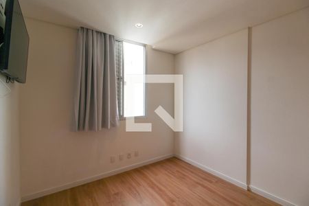 Apartamento à venda com 75m², 2 quartos e 2 vagas Apartamento à venda com 75m², 2 quartos e 2 vagasQuarto 2