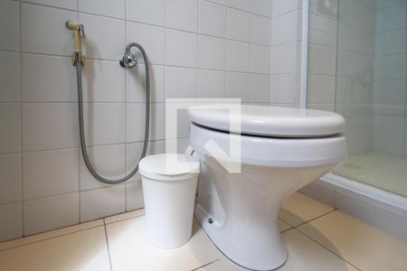 Apartamento à venda com 75m², 2 quartos e 2 vagas Apartamento à venda com 75m², 2 quartos e 2 vagasBanheiro Quarto 1