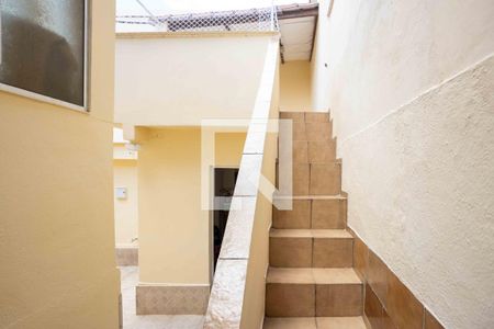 Casa à venda com 150m², 3 quartos e 3 vagasEscada