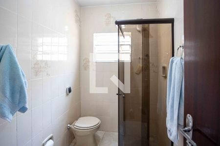 Banheiro da Suíte de casa à venda com 3 quartos, 150m² em Taboão, Diadema
