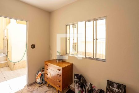 Casa à venda com 150m², 3 quartos e 3 vagasQuarto de Serviço