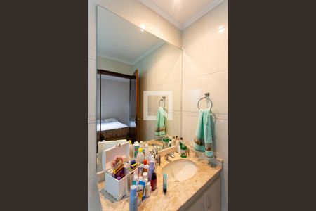 Casa à venda com 219m², 3 quartos e 3 vagasBanheiro da Suíte 2